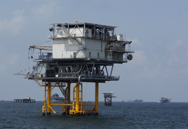 Cinco lesionados deja incendio en plataforma petrolera en el Golfo de México - MarketData