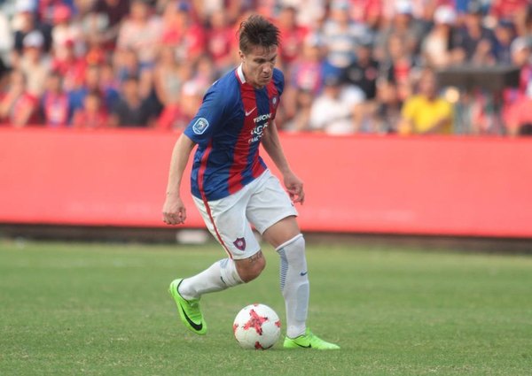 Crónica / Cristian Insaurralde: “PASÉ NECESIDADES Y POR ESO NO DUDO EN AYUDAR”