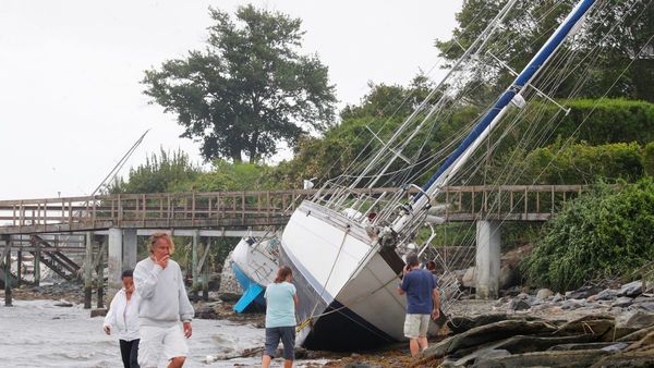 Tormenta Henri toca tierra en EEUU e inunda Nueva York
