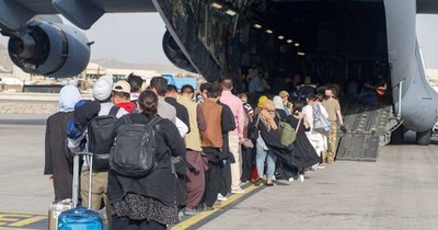 La Nación / EEUU ordena a aerolíneas a evacuar