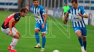 12 y River firman la paridad en un emocionante partido