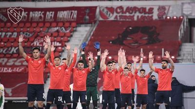 Independiente continúa líder con Racing como único escolta