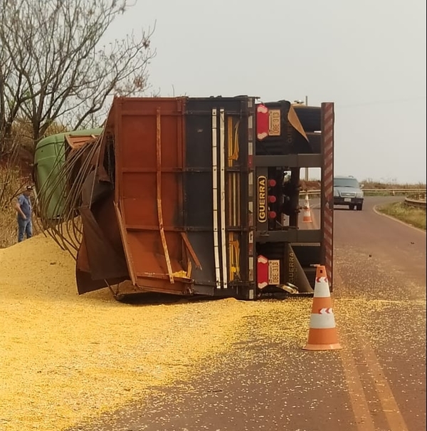 Vuelco de camión deja un lesionado en San Alberto