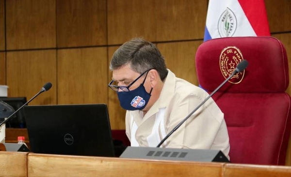 Diario HOY | Llano expone proyecto de protección al Dorado y al Surubí
