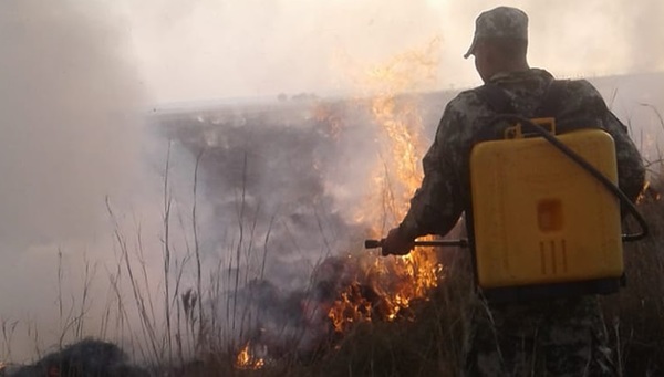 Quinto día de lucha contra el fuego en el Parque Nacional Cerro Corá