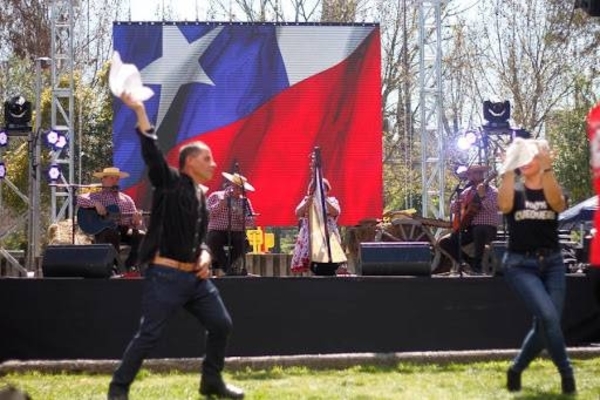 Diario HOY | Chile alista protocolo para sus fiestas patrias ante retroceso de pandemia