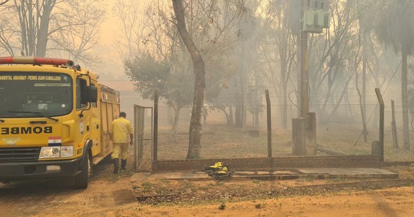 La Nación / Controlan fuego en el parque Cerro Corá
