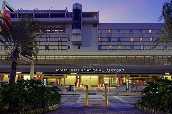 Eastern Airlines suspendió temporalmente sus vuelos Miami - Asunción - MarketData