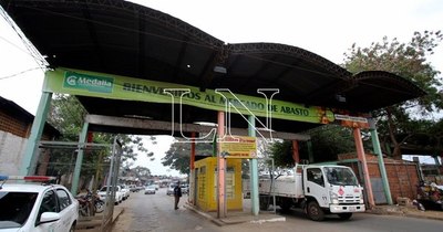 La Nación / Mercado de Abasto: permisionarios denuncian desalojo irregular de varios locales