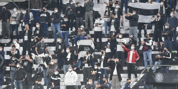 Gobierno autorizaría vuelta del público a estadios