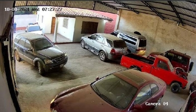 Diario HOY | Se presenta ante la Fiscalía uno de los sospechosos del crimen del mecánico