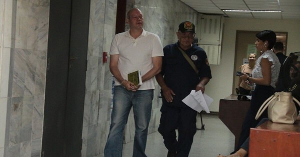 La Nación / Juez fija audiencia preliminar para Gerardo Stadecker, acusado de feminicidio