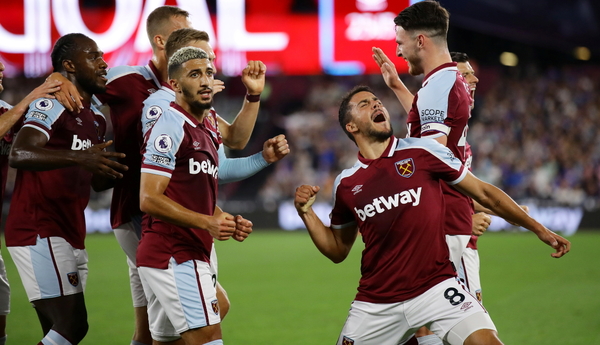 West Ham golea al Leicester y suscribe un arranque esperanzador