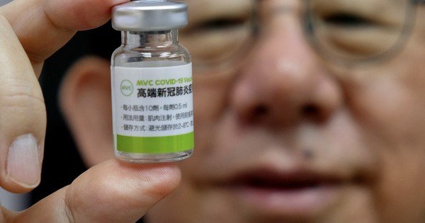 La Nación / Taiwán comenzó ayer a inmunizar con su propia vacuna anticovid-19