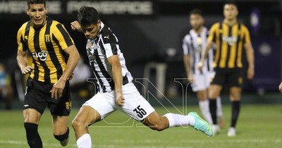 La Nación / Gran partido, justo empate
