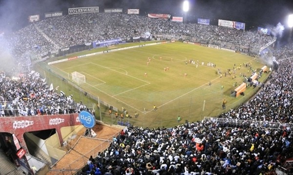 Volverá el público a las canchas con el nuevo decreto presidencial - OviedoPress