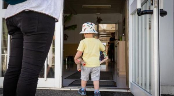 Pediatras europeos piden vacunar contra el covid a niños y adolescentes