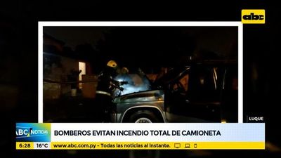 Bomberos evitan incendio total de una camioneta - ABC Noticias - ABC Color