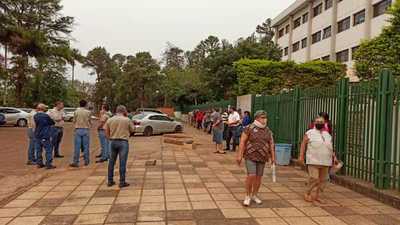En la ANDE rechazan nombramientos directos en desmedro de contratados - La Clave