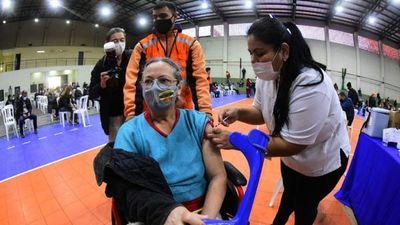 Sigue jornada de segunda dosis que incluye a vacunados en el exterior