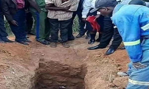 África: Pastor pidió que lo entierren vivo creyendo que iba resucitar como Jesús y murió - OviedoPress