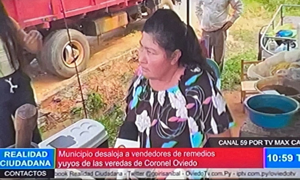 Desalojan a vendedora de pohã ñana para desocupar veredas - OviedoPress