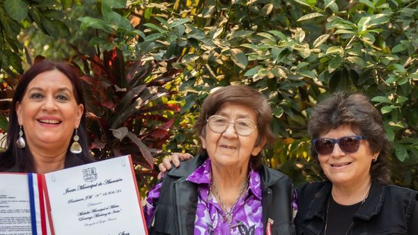 La Muni distinguió a California Super Star