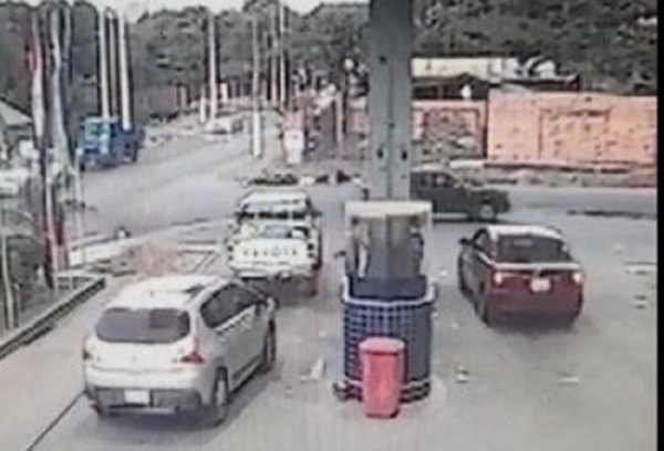 Buscan a conductor que atropelló a un joven y se dio a la fuga en Lambaré (Video)