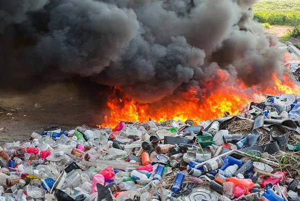 Hasta G. 26 millones alcanzaría la multa por quemar basura