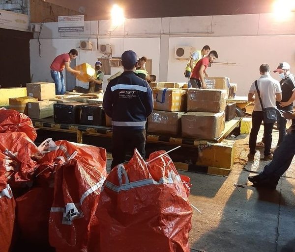 Realizan controles de mercaderías en los Aeropuertos Silvio Pettirossi y Guaraní | Ñanduti