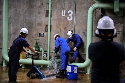 En Itaipú cambian válvula de unidades generadoras 3 y 4 de la central hidroeléctrica binacional - Nacionales - ABC Color