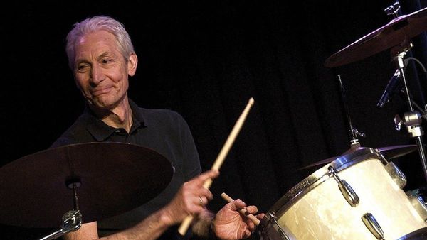 Muere Charlie Watts, baterista de los Rolling Stones