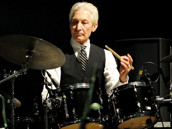 A los 80 años fallece Charlie Watts, baterista de los Rolling Stones