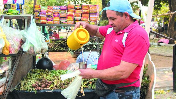 Por suba de la yerba, el tereré ya es más caro