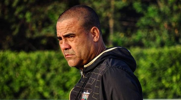 Venezuela visitará a Paraguay por Eliminatorias con DT interino