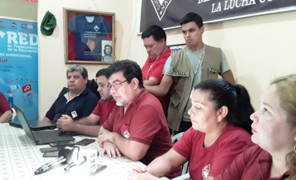 Diario HOY | Educadores aceptan regresar a clases pero piden mejores condiciones