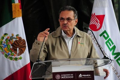 Incendio en plataforma de Pemex afecta su meta de producción, advierte Fitch - MarketData