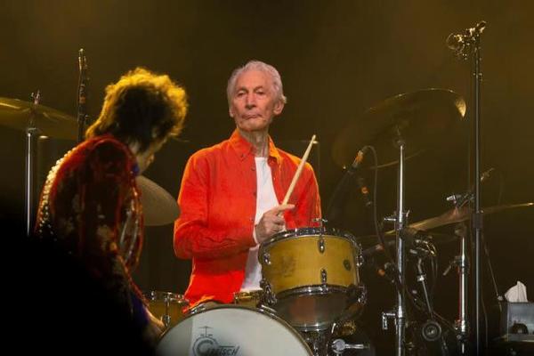 Murió Charlie Watts, baterista de los Rolling Stones