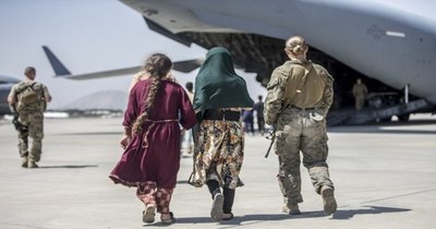 La Nación / Misión en Afganistán “en vías de completarse” para el 31 de agosto, dice Biden