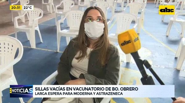 Sillas vacías en vacunatorio de Barrio Obrero - ABC Noticias - ABC Color