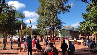 Cuestionan juicio a mujeres sobre tierras malhabidas
