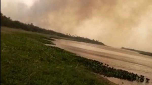 Chaco: El fuego avanza hacia la reserva Tres Gigantes