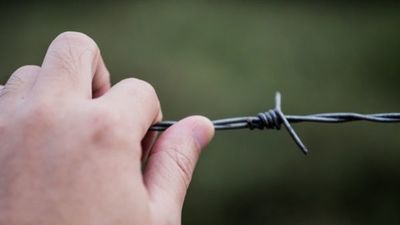 Alambre de púas afectó el ojo de un niño de 5 años en Capiiabary