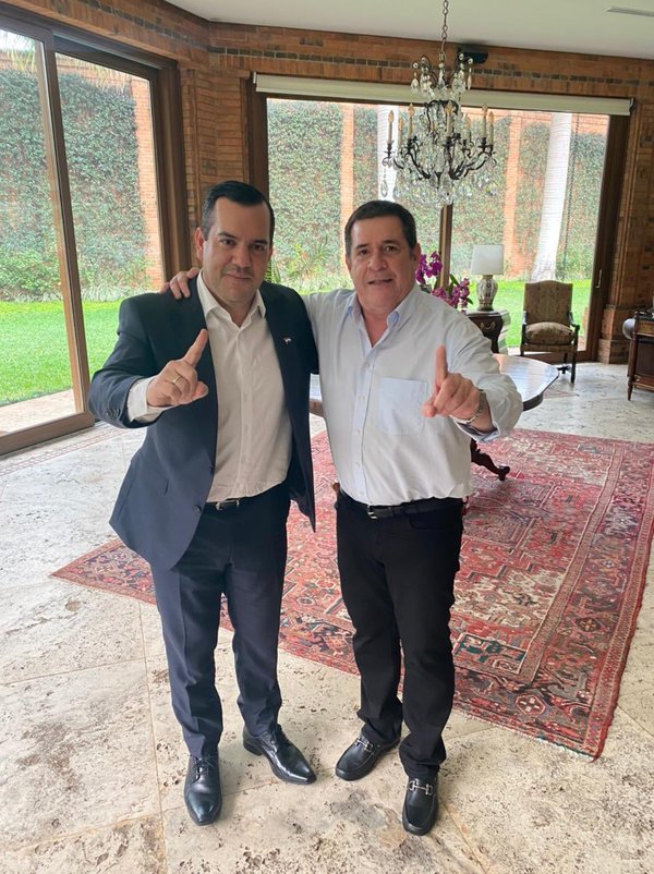 "Abrazo entre Cartes y Friedmann es la política paraguaya" | El Independiente