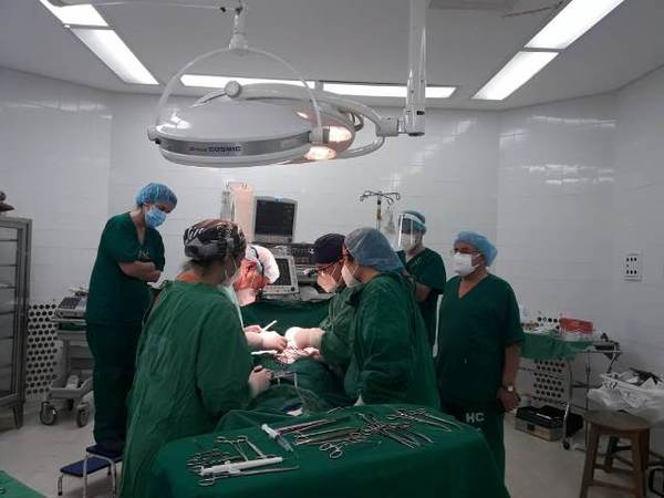 Quince pacientes esperan donantes para trasplante renal en Hospital de Clínicas