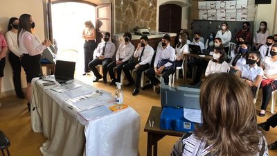 Estudiantes del interior del país se instruyen sobre el proceso electoral | .::Agencia IP::.