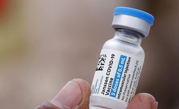 Diario HOY | Dosis de refuerzo de J&J multiplica nueve veces la protección