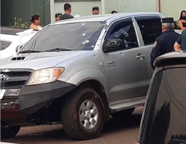 Acribillan a dos personas en semáforo de Pedro Juan - Noticiero Paraguay