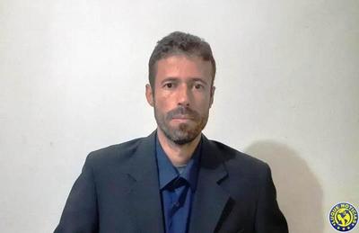 El escritor brasileño Raphael Bruno lanza su libro N° 110 •
