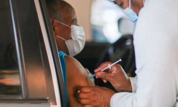 Brasil aplicará la tercera dosis contra el covid-19 en setiembre